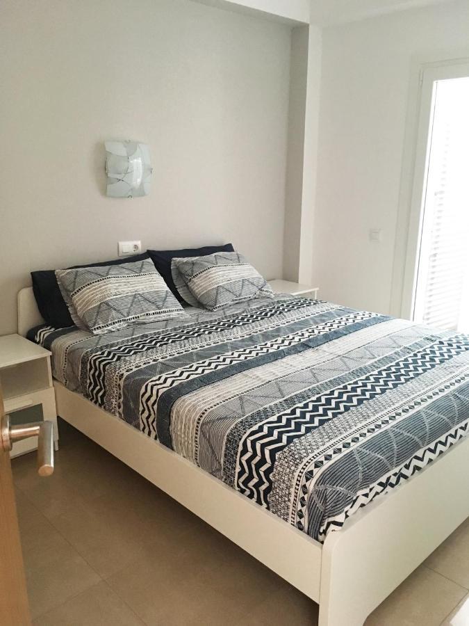 Apartamento céntrico y renovado, 100m de la playa L'Estartit Esterno foto