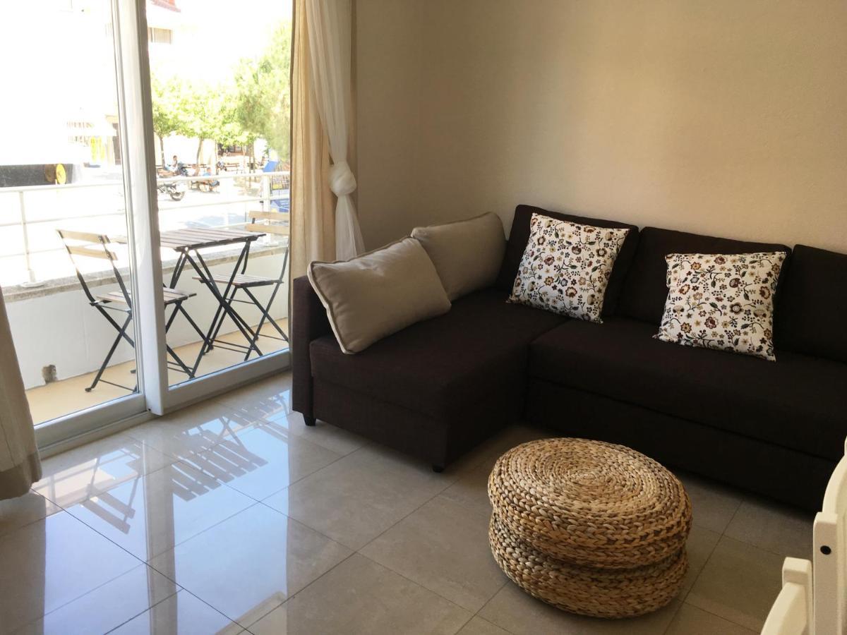 Apartamento céntrico y renovado, 100m de la playa L'Estartit Esterno foto